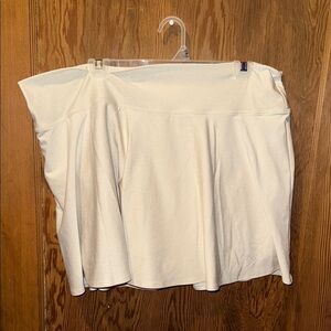 Old navy tan cloud active skort